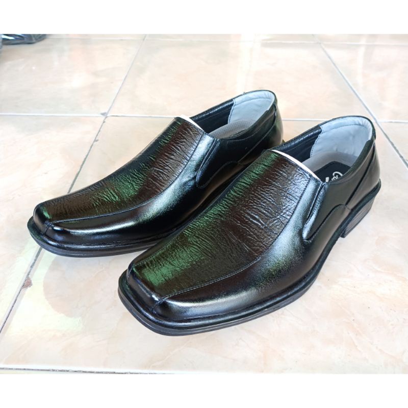 Sepatu pantofel pria formal bahan kulit asli / sepatu kantor sepatu kerja