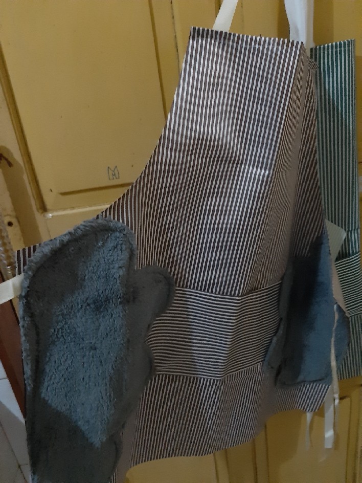 Celemek Anti Air Dan Minyak Dengan Penutup Untuk Pria Dan Wanita