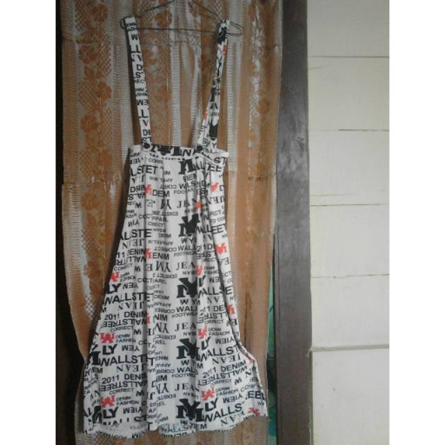 Rok monyet motif huruf