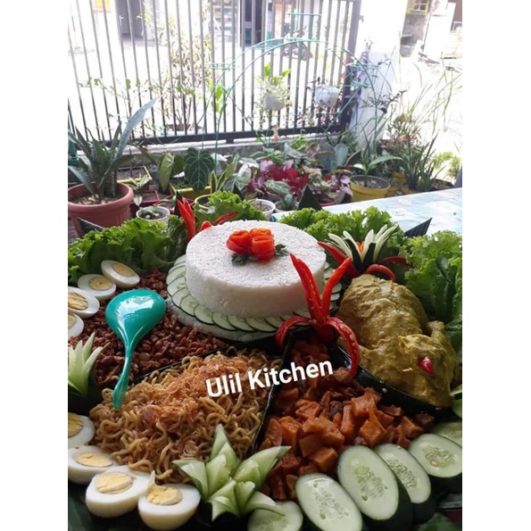

ulil kitchen tumpeng nasi campur