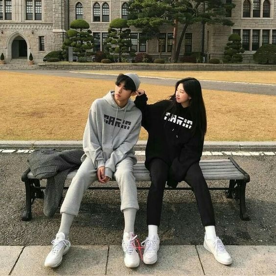 MYSTIQUE.ID-HOODIE COUPLE CARIN LUCU DAN AESTHETIC