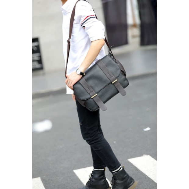 Tas Selempang Kuliah Pria C2642 HITAM