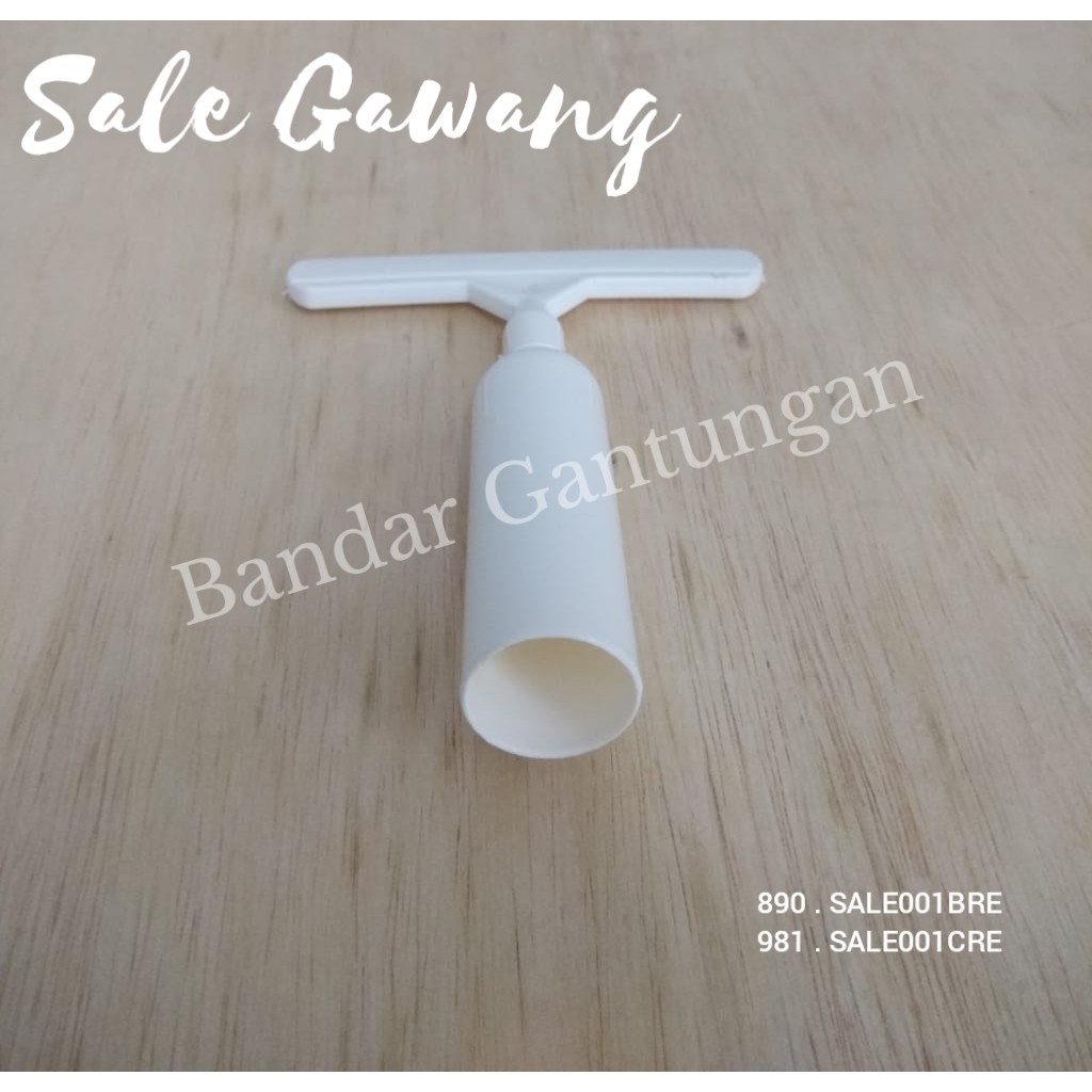 Sale Gawang Baju / Colokan Harga Ke Pipa Bulat / Penyangga Tulisan Obral Di Gawang(BH)