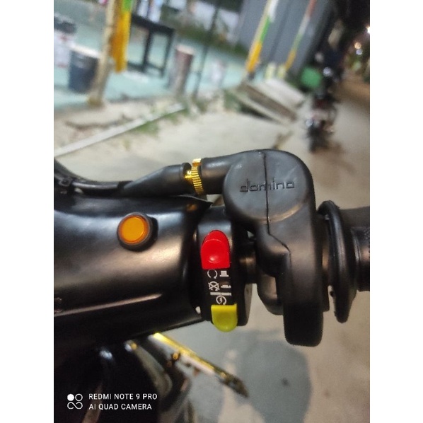 saklar kanan stater on/off all motor tombol merah - kuning pemakaian all motor