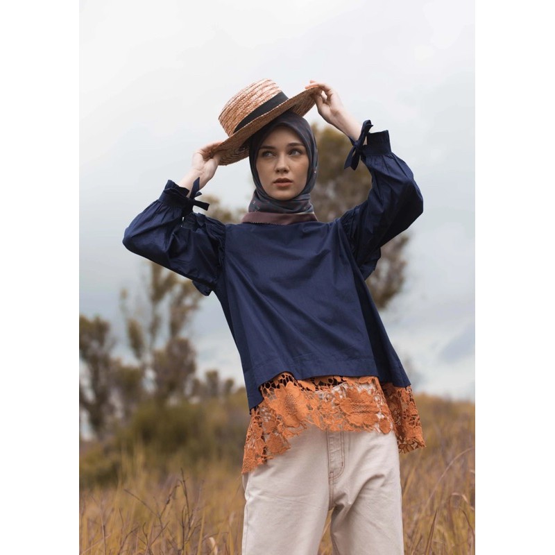 Salsa Top Navy Aleza Label