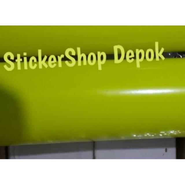 Sticker skotlet kuning stabilo lebar 45cm