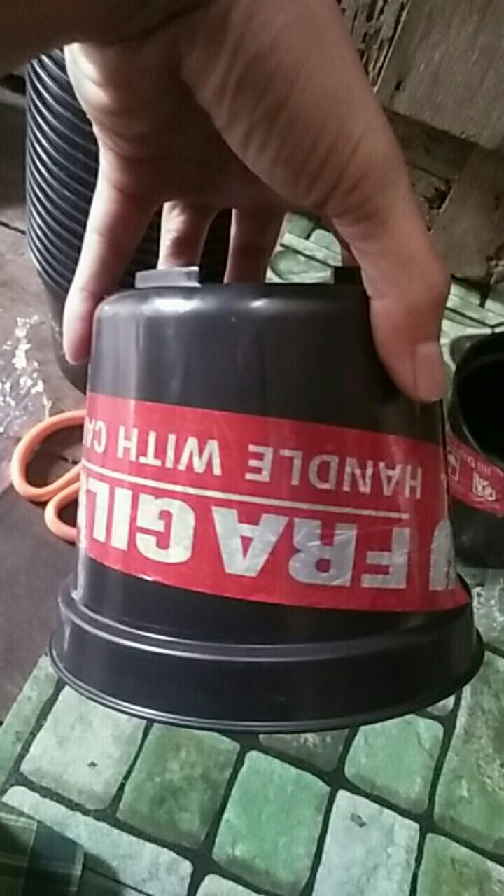 Pot Bunga Tanaman 15 Cm Hitam Merek Made Indonesia Free Bubble Ketentuan Berlaku