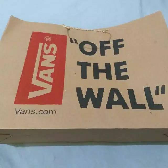 

Paperbag Vans Off The Wall Original Tas Sepatu baju Bungkus Kertas Kado Hadiah Wanita aPria Ultah