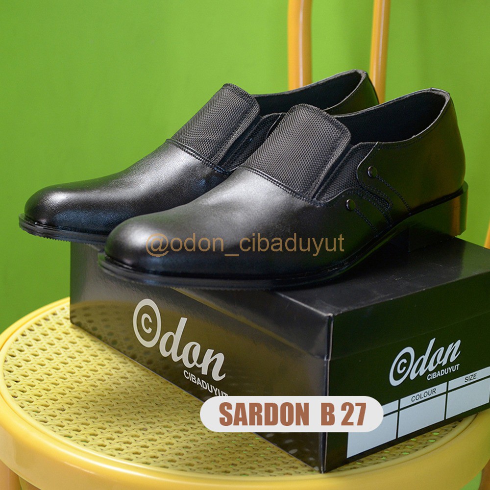 DISKON 50% CUCI GUDANG SEPATU KULIT PRIA