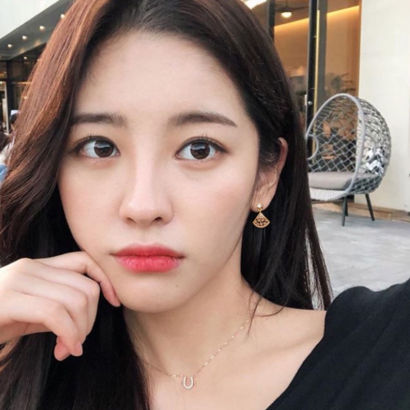 Anting Bentuk Kipas Bahan Zirkon Gaya Korea