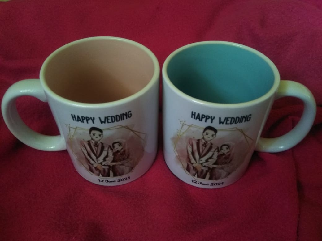 Mug Couple Warna Dalam I Custom Foto, Tulisan, Gambar, Dll