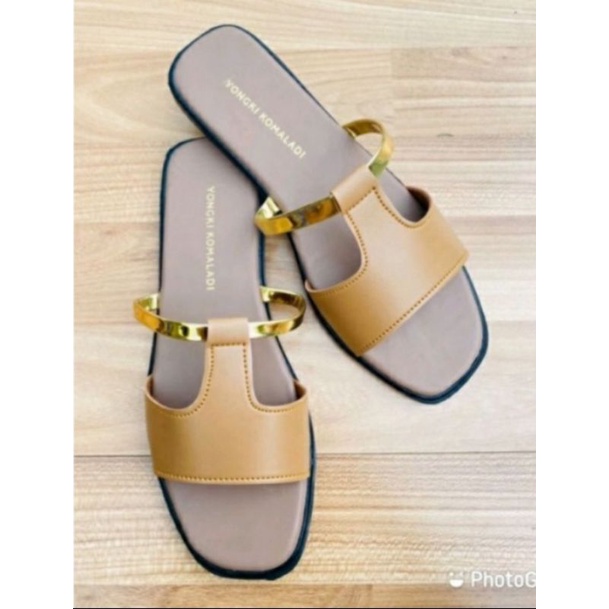 Sandal Flat Wanita Yongki Komaladi Ori Brand Matahari