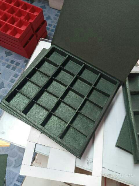 Kotak Coklat - Kotak Nastar - Kotak Moci Sekat 4x4