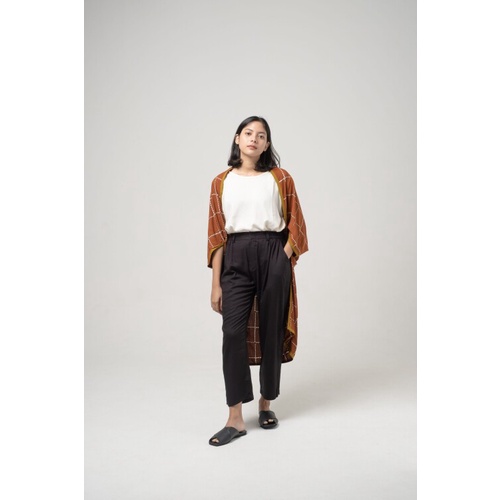 Dama Kara - Lembayung Outer