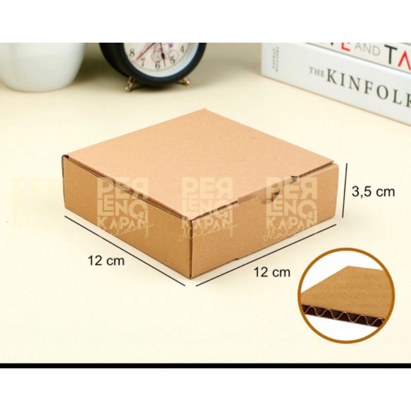 

KARDUS CORRUGATED 12X12X3.5 CM| DIE CUT| KOTAK KARTON | BOX PACKING SOVENIR DAN HAMPERS