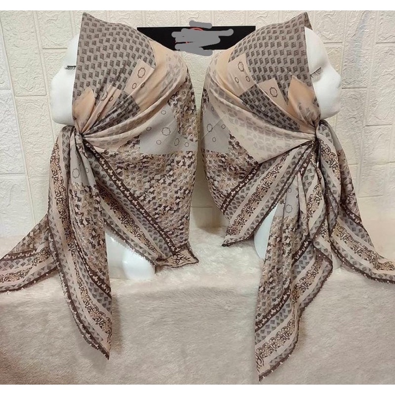 101 -150 KERUDUNG VOAL MOTIF SEGIEMPAT-137