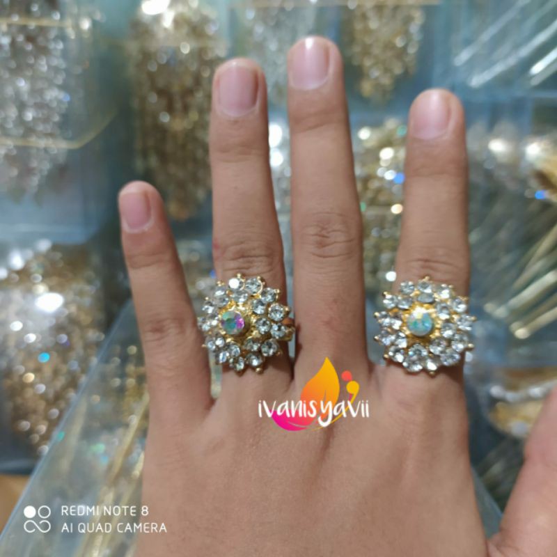 Cincin Pengantin ModeL Bulat (Gold/ Silver)