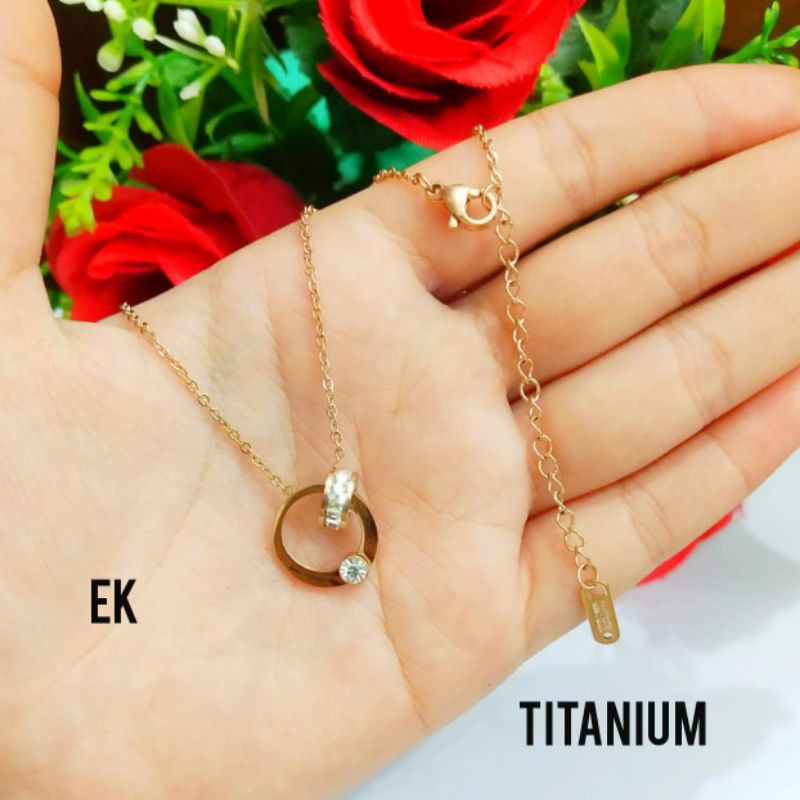 PERHIASAN TITANIUM ANTI KARAT KALUNG LIONTIN MOTIF PILIHAN LAPIS EMAS 23K ANTI ALERGI