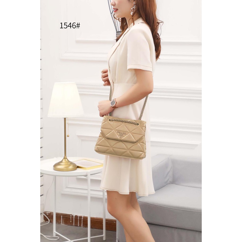 Top Best Seller  Tas Wanita 1546 Calfskin Leather Shoulder Bag