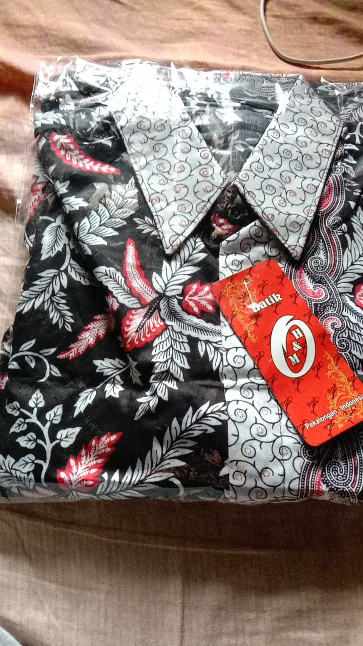 Kemejabatikpria/batikpria/batikcowok/bajubatik/pakaianbatik/batikpekalongan/batik Oval Litle