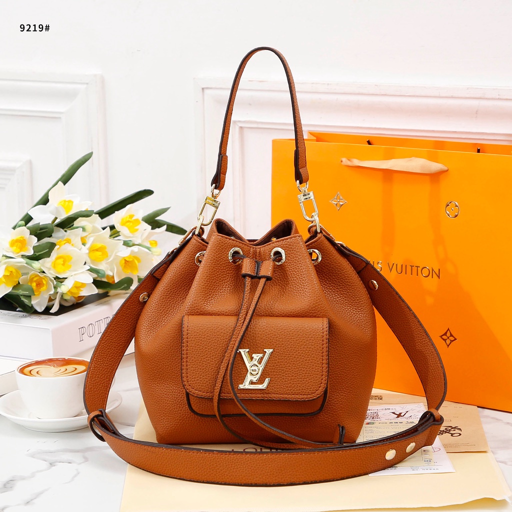 Lockme Bucket Bag  #9219