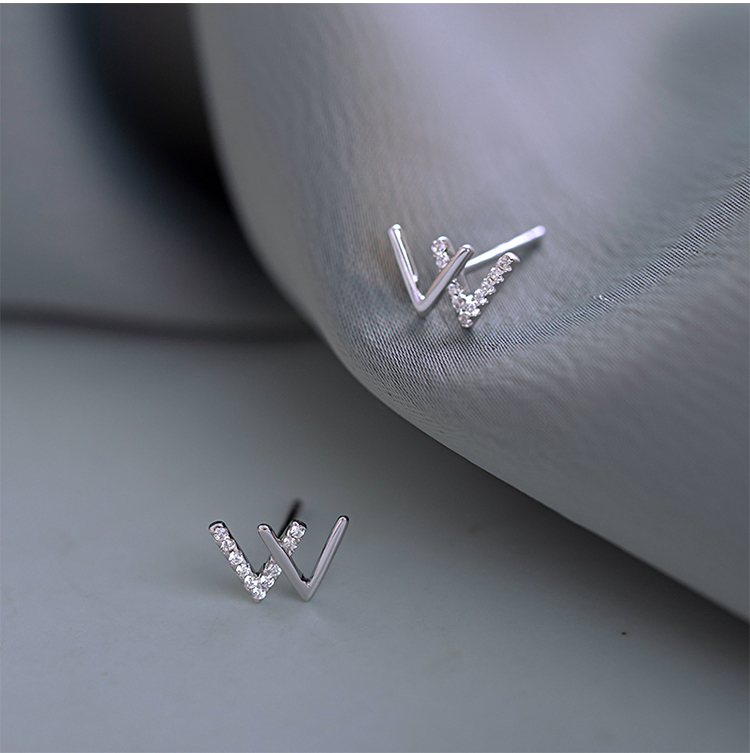 W Letter Necklace Female Silver Simple Bracelet Earrings Ins Korean Version of Clavicle Chain Jewelry