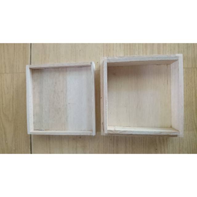 Box Kayu Uk Dlm 27x27x6