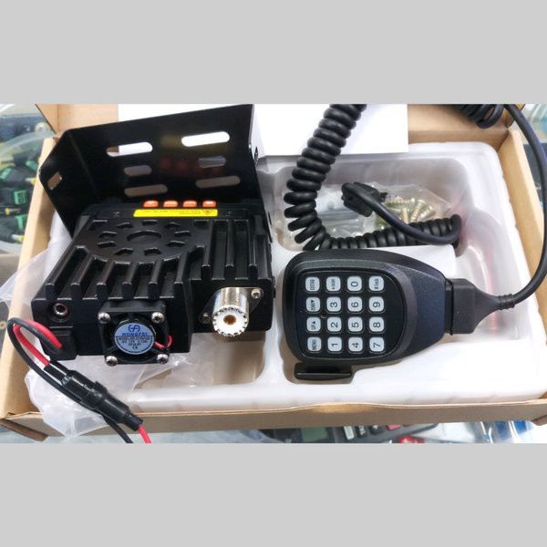 PROMO PAKET RIG MINI MOBIL DUAL BAND 8900 PLUS ANTENA LARSEN KABEL TEPLON DAN BREKET JEPIT SIAP