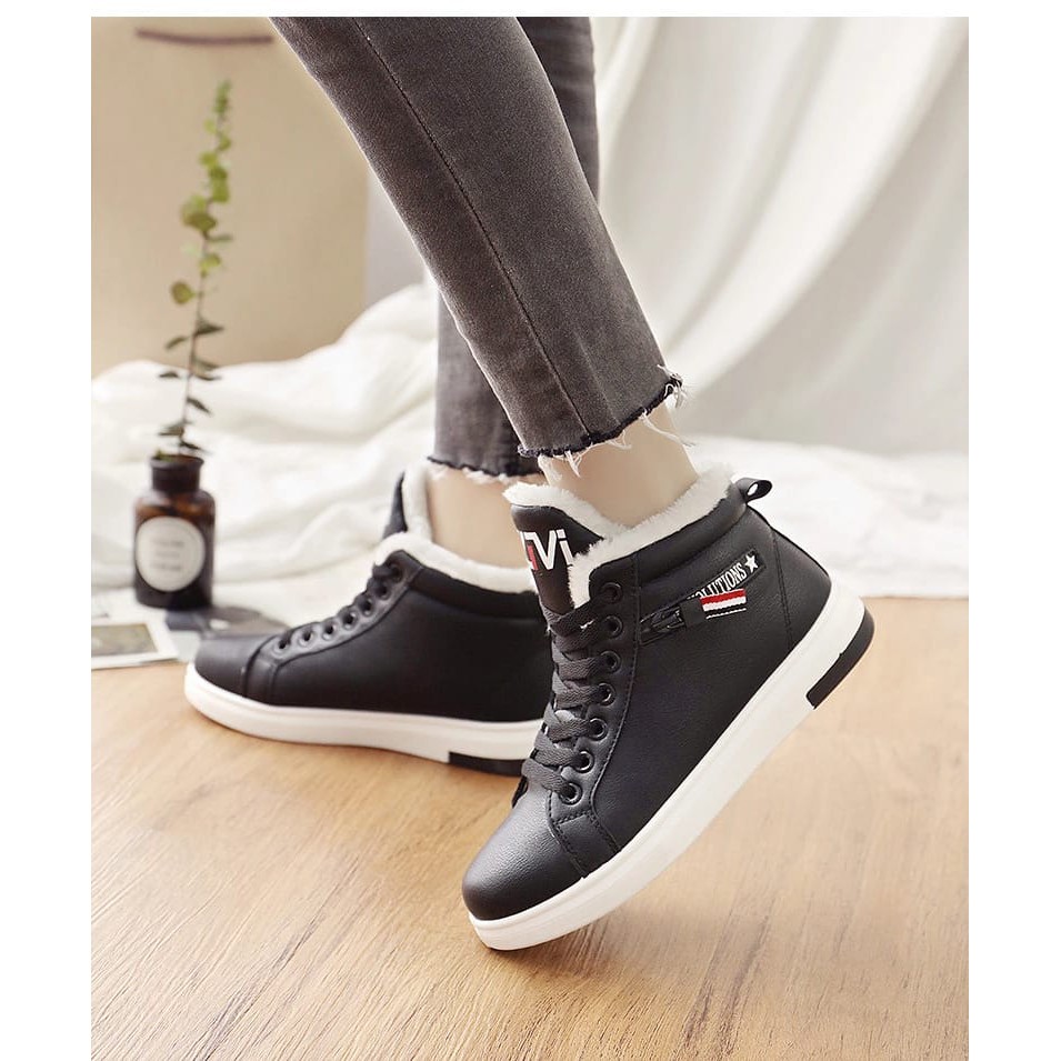 SEPATU SNEAKERS WANITA 74873848430978