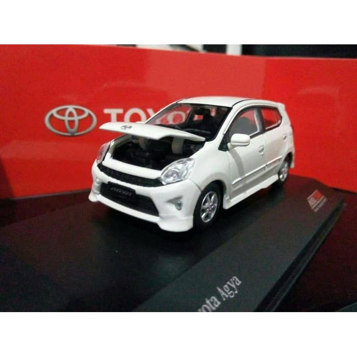 Miniatur Mobil Toyota Agya Diecast Official Licensed Product