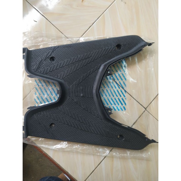 bordes Honda Vario 110/ pijakan kaki Vario 110 karbu