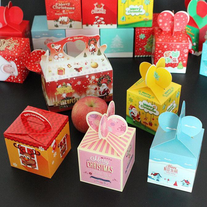 

Mix Kotak Kado Hadiah Tema Natal Grosir Kotak Souvenir Kartu Ucapan