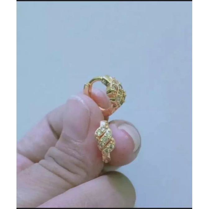 Anting daun baris 3 gold