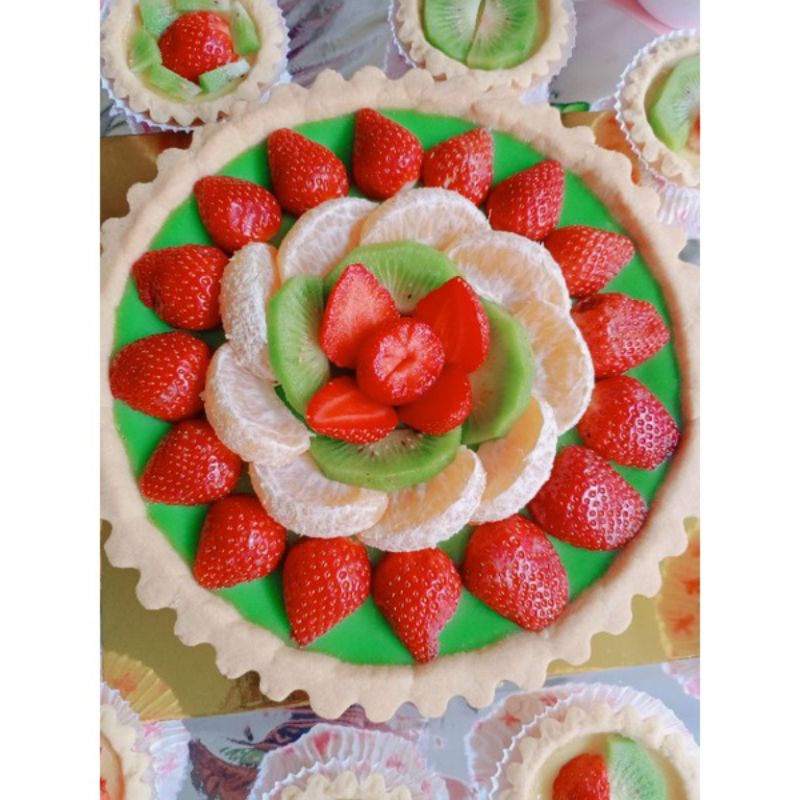 

Tart susu UK loyang 22cm toping buah /milktart / egg tart/bday/