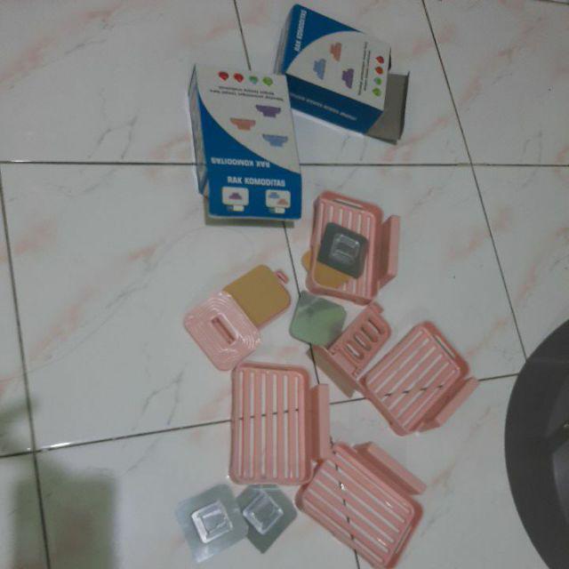 Pw Hanger Tempel Multifungsi