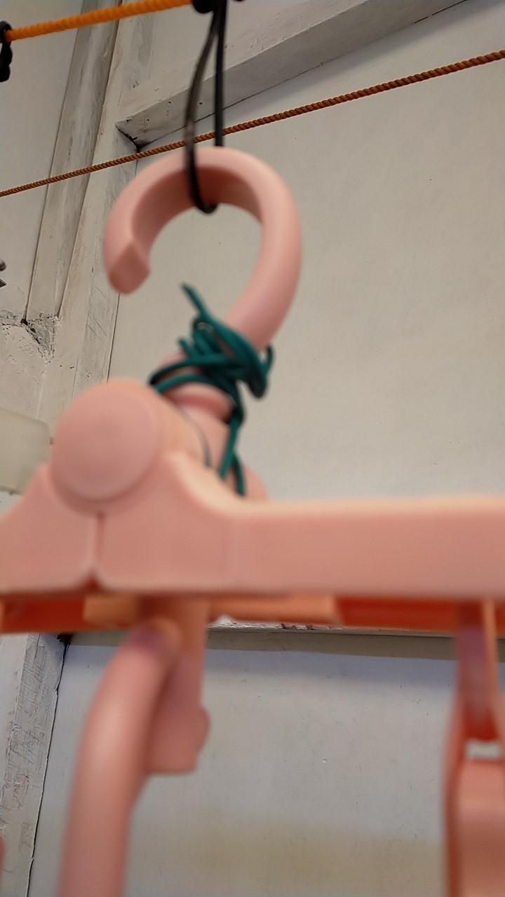 Gantungan Baju Lipat Ajaib 8 In 1/ Magic Folding Hanger / Foldable Cloth