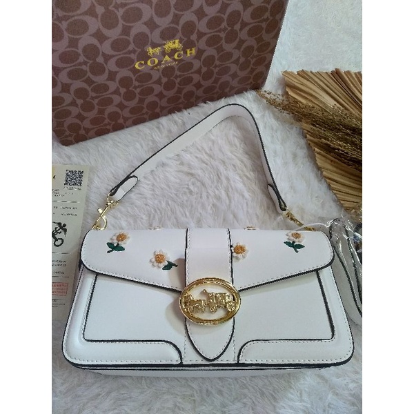 TAS CCH DAISY