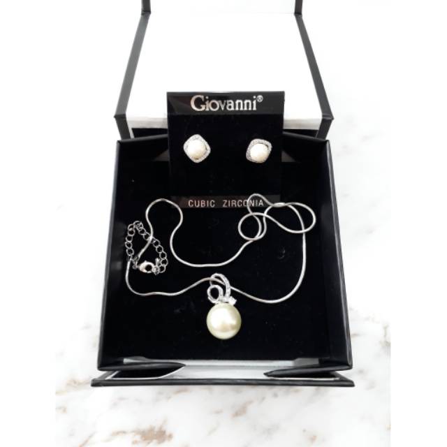 Preloved Giovanni Set Anting dan Kalung Earings & Necklace