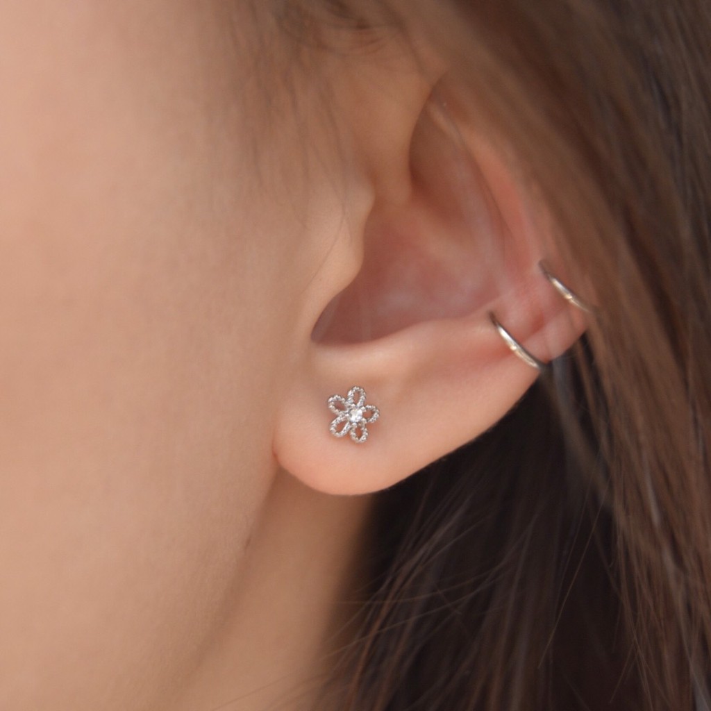 Mini Flower Stud Earrings / Anting Titanium / Anting Wanita / Anting Anti Karat