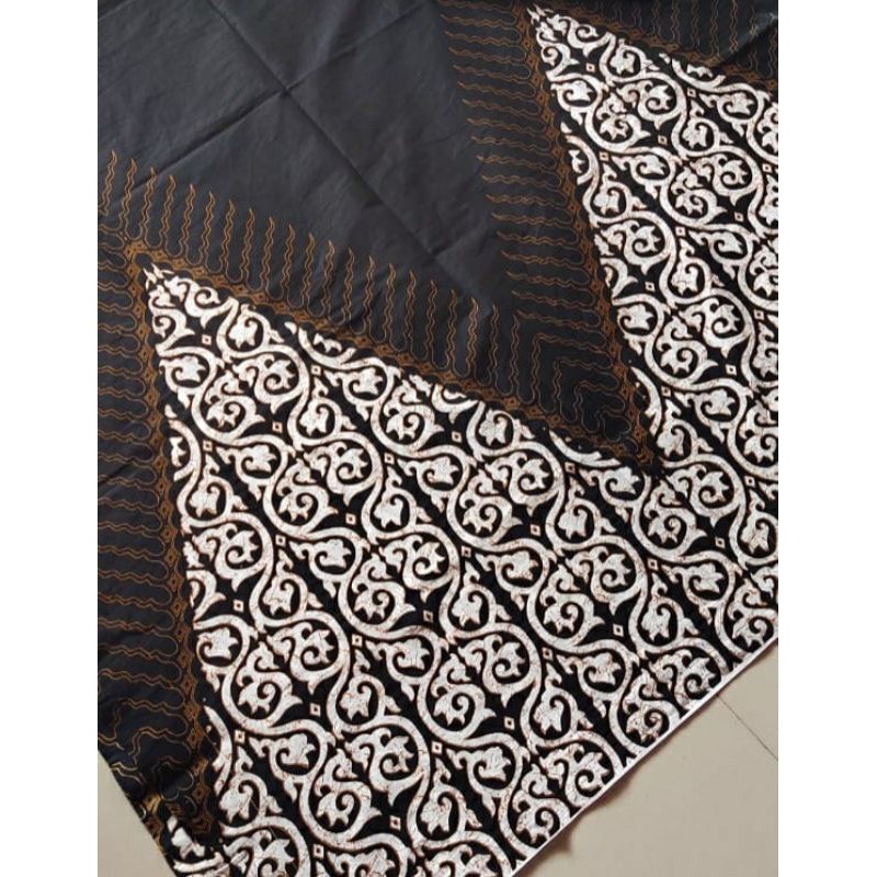 Kain batik solo gunungan ukir hitam
