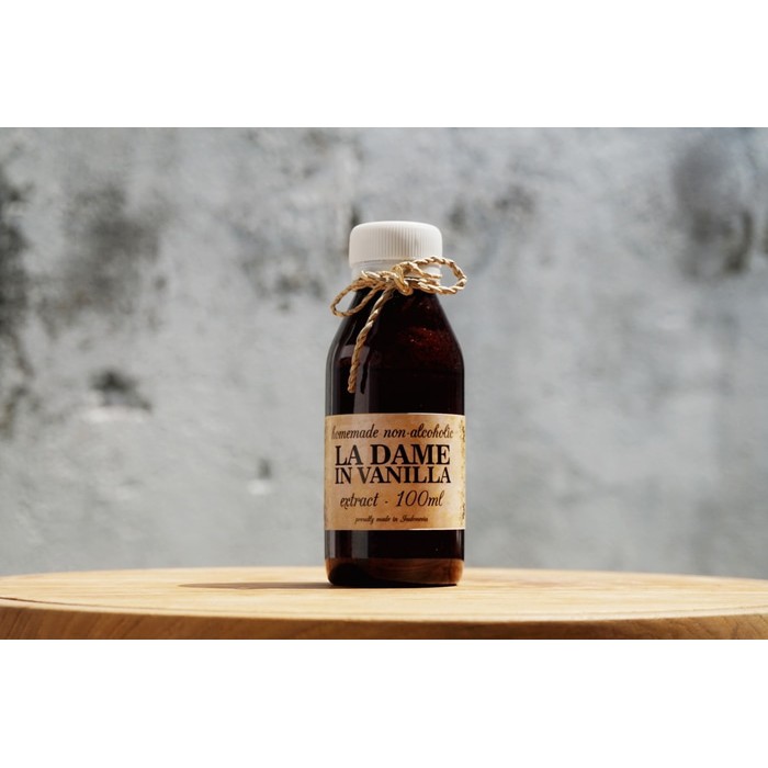 

BEST DEAL HALAL MUI LA DAME IN VANILLA EXTRACT 100ML EKSTRAK VANILLA NON-ALKOHOL !!!