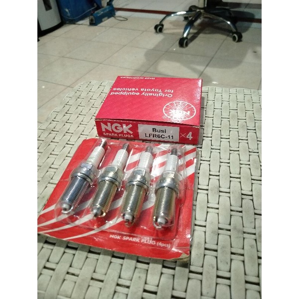 busi Innova set Fortuner etios NGK