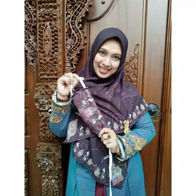 Jilbab wayang suhita