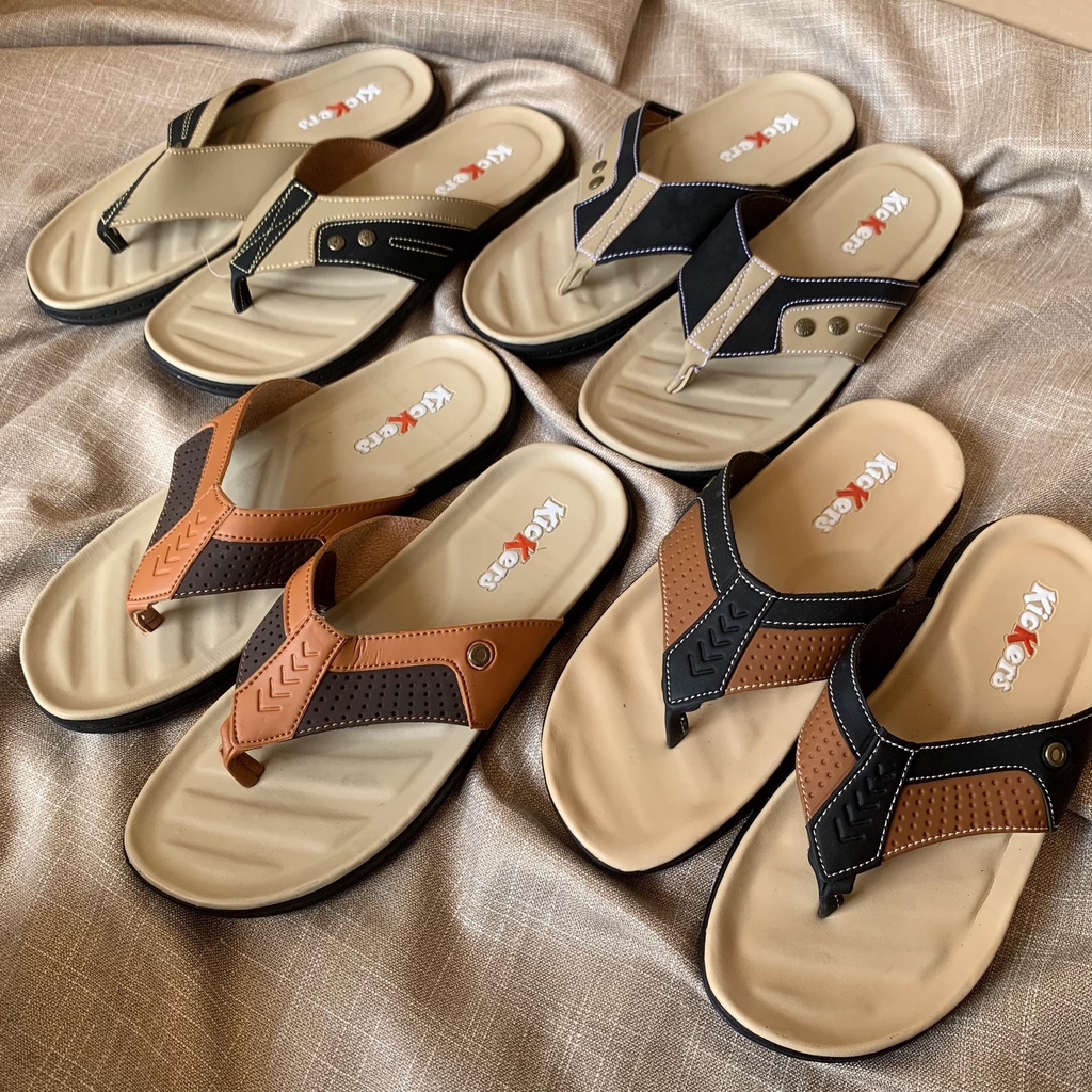 (TANPA KARDUS)Sendal JAPIT TAMPAN 4 SANDAL JEPIT PRIA cowok terbaru terlaris termurah Sandal pria dewasa Sandal pria Sandal jepit pria Sandal casual pria elegant Sandal kulit Share: Sandal Kasual Kulit Pria Original Model Jepit Pria Santai Ringan San