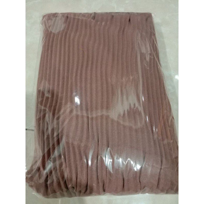 Pasmina Plisket / Pleated Shawl Plisket Duyung-Mocca