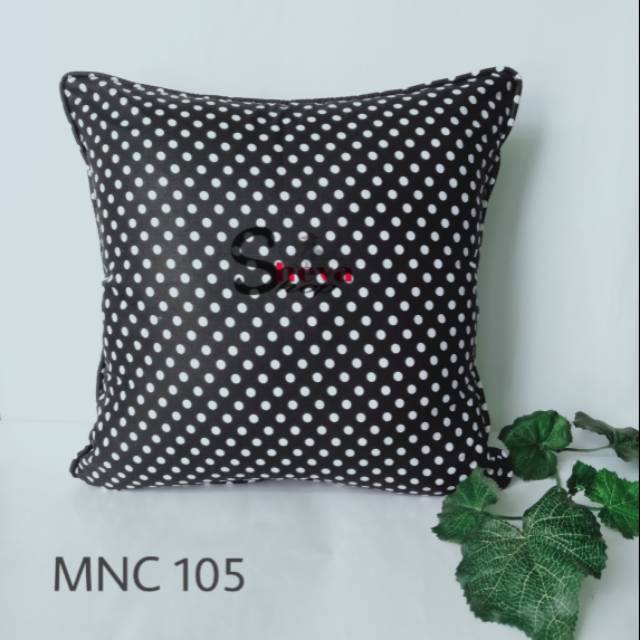 SARUNG BANTAL MONOCHROME / CHUSION COVER MONOCHROME