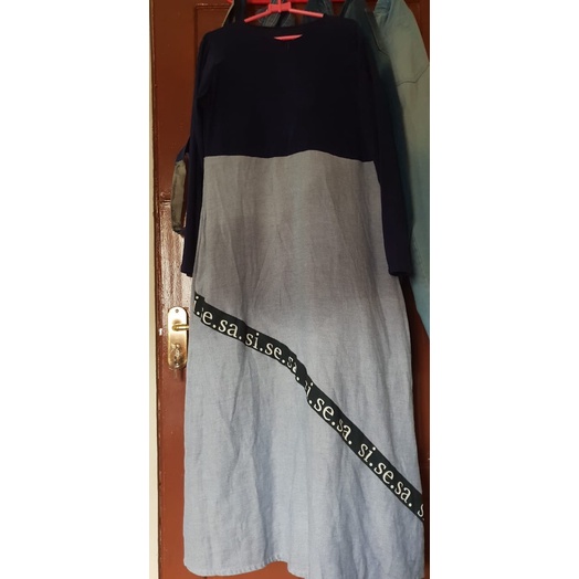 Dress sisesa navy preloved booked