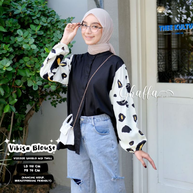 vikisa blouse lengan motif by ghaffa label