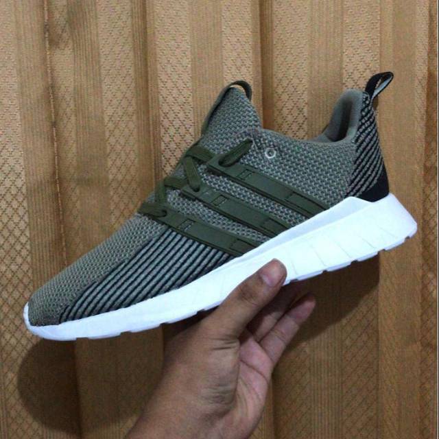 adidas questar flow olive green