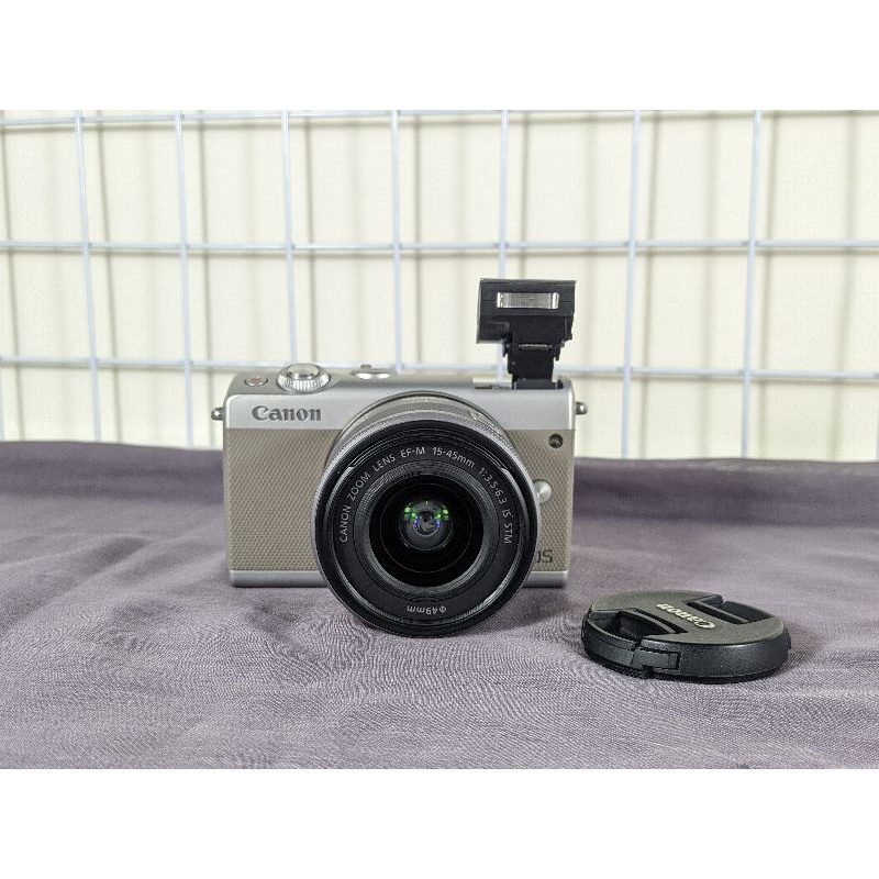 Kamera Mirrorless Canon EOS M100 siap pakai